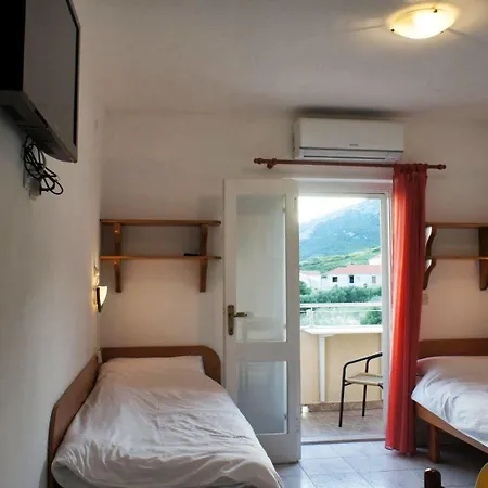 Apartment Ana Bol