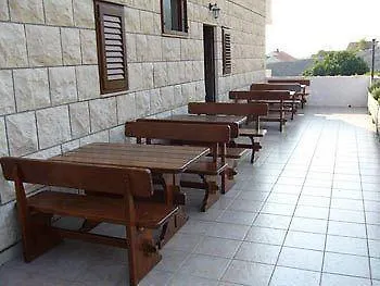 شقة Ana